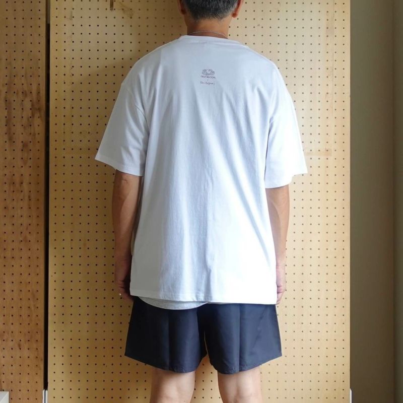 【会員SALE】限定/FOTL×KEN KAGAMI TEE(FRUIT TEXT)